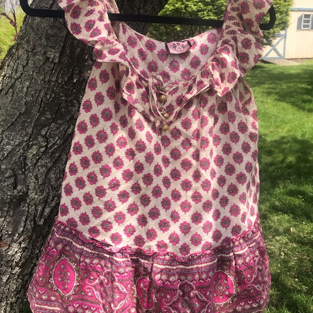 Juicy couture sleeveless blouse